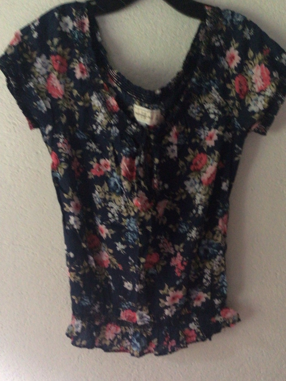 Abercrombie & Fitch Navy Floral Short Sleeve Blouse
